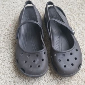 Womens size 8 Crocs
